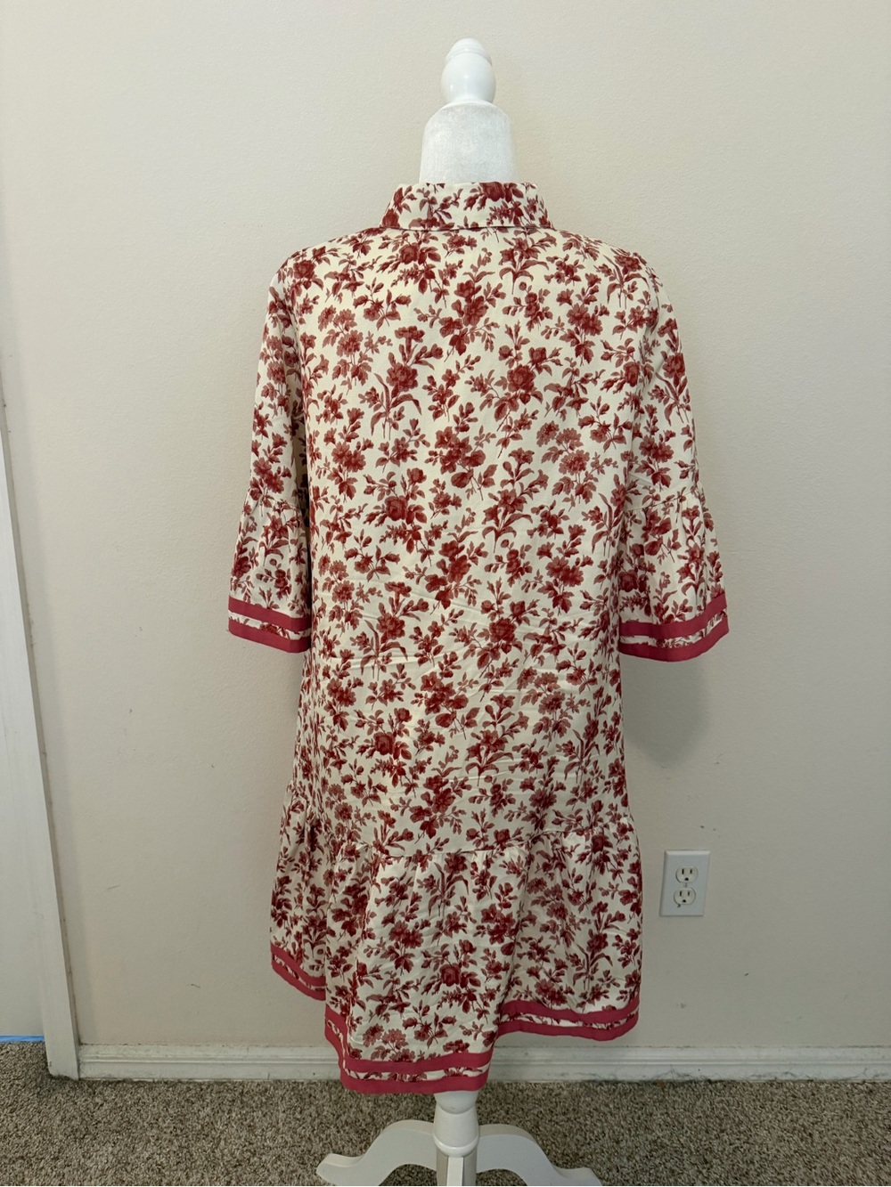 Tuckernuck Pomegranate Bloom Rowe Dress Size Medium Feminine Preppy Autumn - Picture 2 of 11